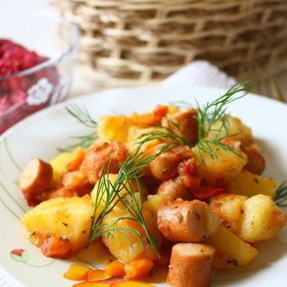Рагу с картофелем и сосисками