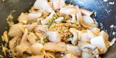 рыбное рагу с вешенками