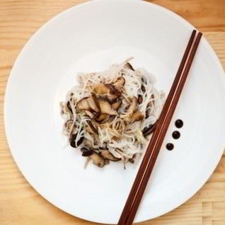 Рисовая лапша с грибами