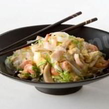 Рецепт Рисовая лапша с креветками и кальмарами