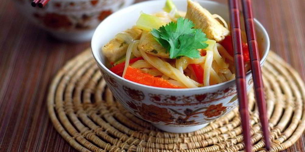 Рецепт рисовая лапша с курицей по-азиатски