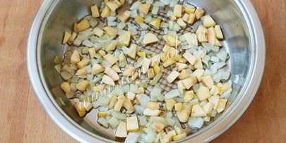 рисовый гарнир с айвой