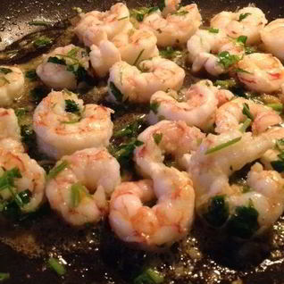 Чесночные креветки