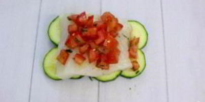 филе тилапии, запеченное с овощами