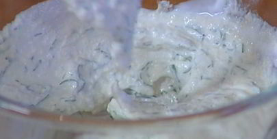 форель, запеченная с лимоном и зеленью