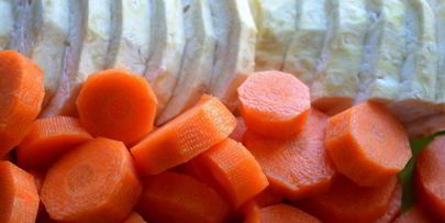 горбуша с корневым сельдереем и соком лайма