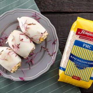 Кальмары, фаршированные рисом и яйцом