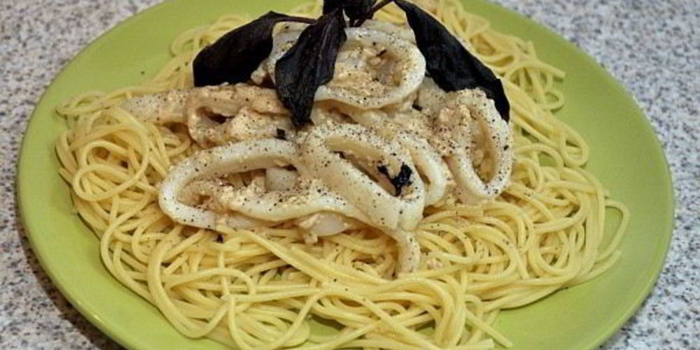 Рецепт кальмары под соусом бешамель