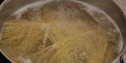 кальмары под соусом бешамель