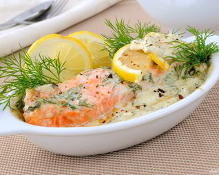 Красная рыба в сливочном соусе в духовке