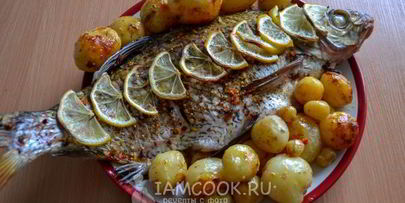 лещ с картошкой в духовке