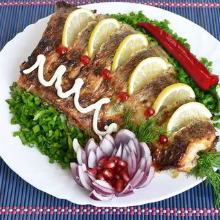 Лещ в сметане в духовке