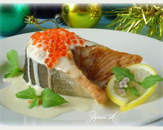 Лосось в соусе из сливок и красной икры