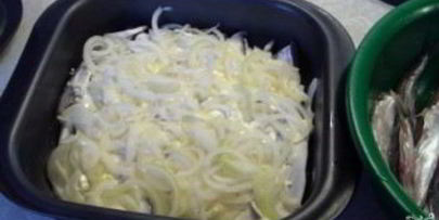 мойва в сметане