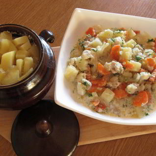 Рыба с картошкой в горшочке