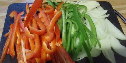 рыба в томатном соусе с овощами