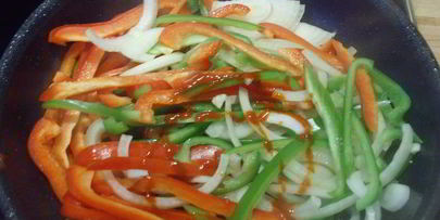 рыба в томатном соусе с овощами