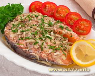 Семга, запеченная с фенхелем и лимоном