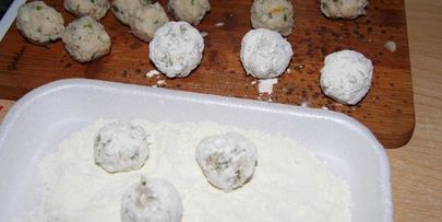 шарики из хека по-каталонски