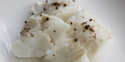 треска под ореховым соусом