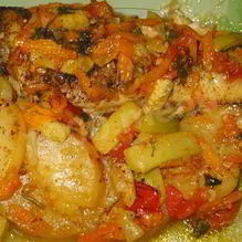 Рецепт Треска с луком и помидорами в духовке с вином