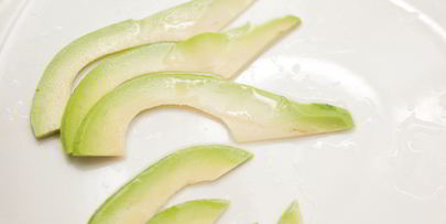 тунец-гриль с томатным салатом