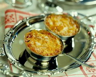 Запеченная рыба в кокотницах