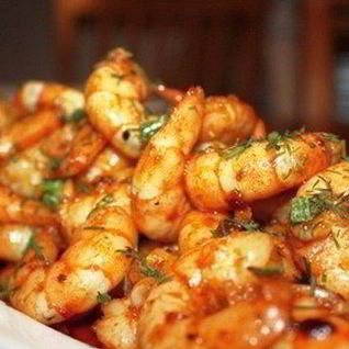 Запеченные креветки с лимоном и чесноком