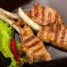 Рецепт Бараний шашлык в маринаде с ржаным хлебом и лимоном