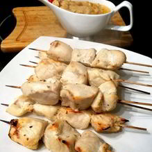 Рецепт Куриные шашлычки с арахисовым соусом