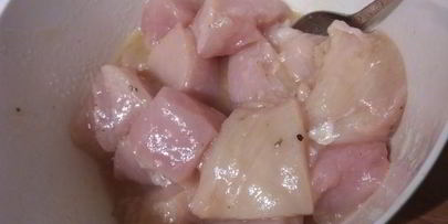 куриные шашлычки с арахисовым соусом