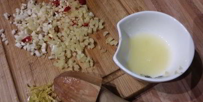 куриные шашлычки с арахисовым соусом