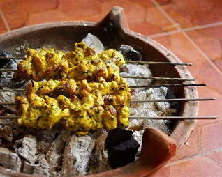 Куриные шашлыки в йогуртовом маринаде с карри