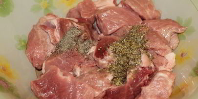 шашлычки из свинины в рукаве