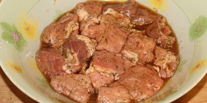 шашлычки из свинины в рукаве