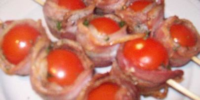 шашлычок помидорки в беконе