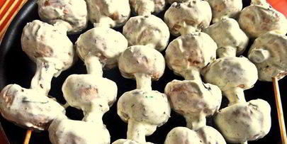 шашлык грибы в сметане