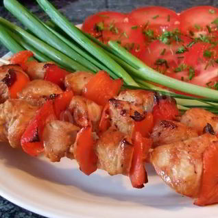 Шашлык из индейки в кефирном маринаде