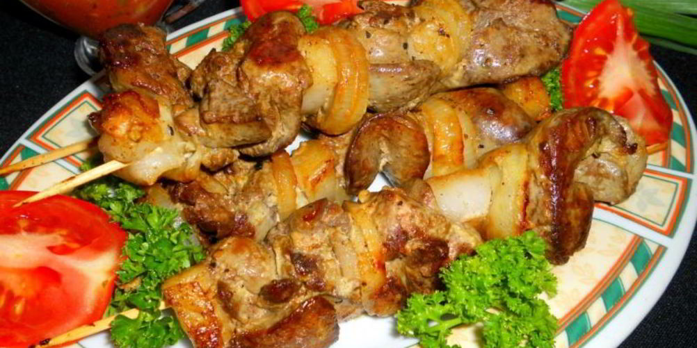 Рецепт шашлык из куриной печени на сковороде