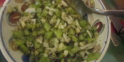 шашлык из куриных грудок с соусом из киви и меда