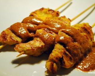 Шашлык из курицы на шпажках