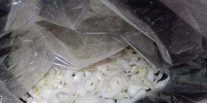 шашлык на луковой подушке в духовке