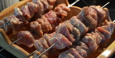 свиной шашлык на томатном маринаде