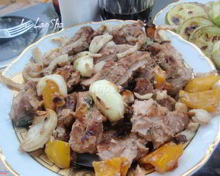 Свиной шашлык в сметанном маринаде