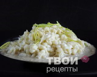 Швейцарские картофельные клецки с грибным соусом