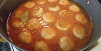 куриные тефтели с подливкой