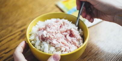 куриные тефтели в сливочно-сырном соусе