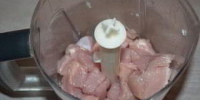 куриные тефтели в сметанном соусе