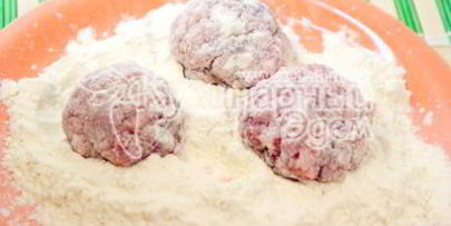 паста с тефтелями