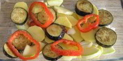 тефтели по-гречески с запеченными овощами